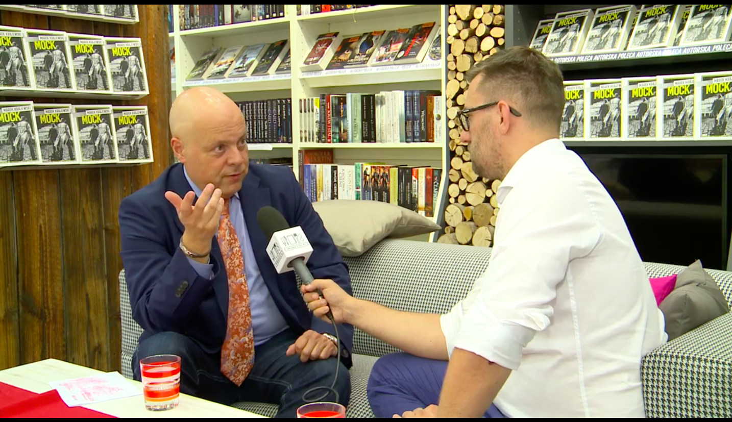 „Kryminały będę pisał jeszcze przez 10 lat”. Marek Krajewski w rozmowie ze smakksiazki.pl