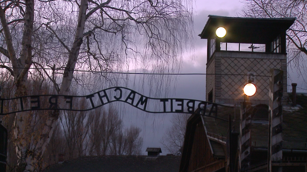 „Moja mamusia przeżyła Auschwitz dzięki SS-manowi. Mówiła, że nie wszyscy Niemcy są źli”