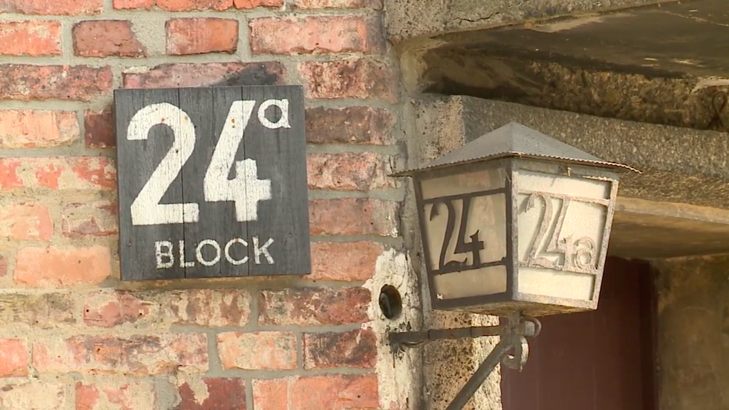 „Jeśli fikcję sprzedaje się jako udokumentowaną prawdę, to jest to kłamstwo”