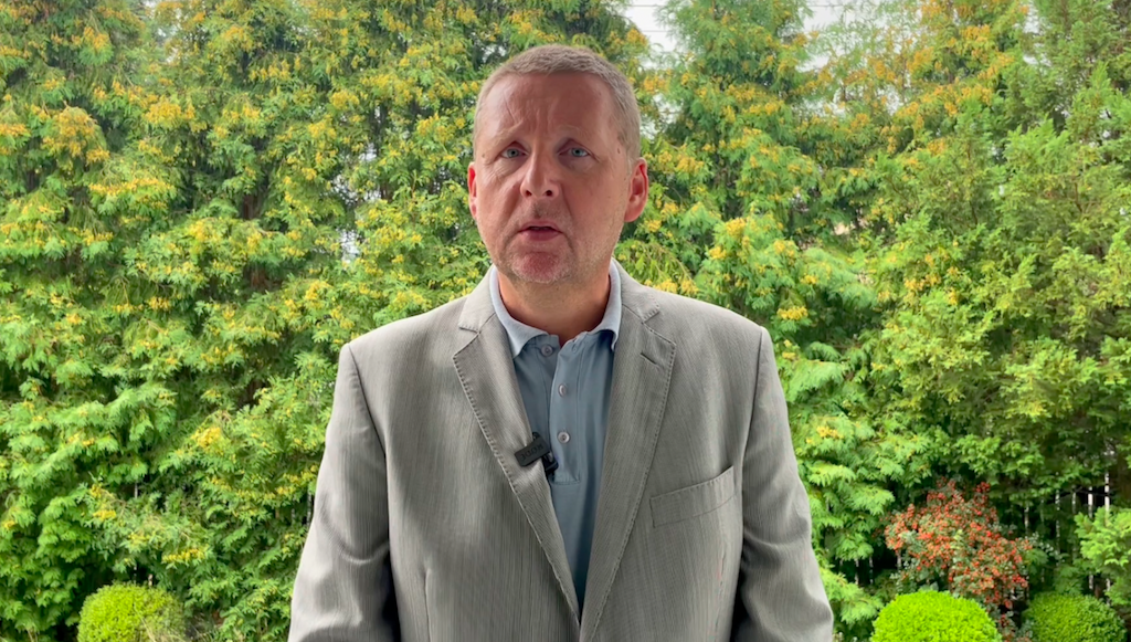 prof. Marek Migalski: „prawdziwym zwycięstwem nad fanatykami będzie powrót Rushdiego do normalnego życia”. [wideo]