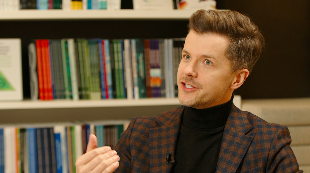 Sprzedawca ryb, literatura w Biedronce i książka Dawida Podsiadły. Rozmowa z Radkiem Kotarskim